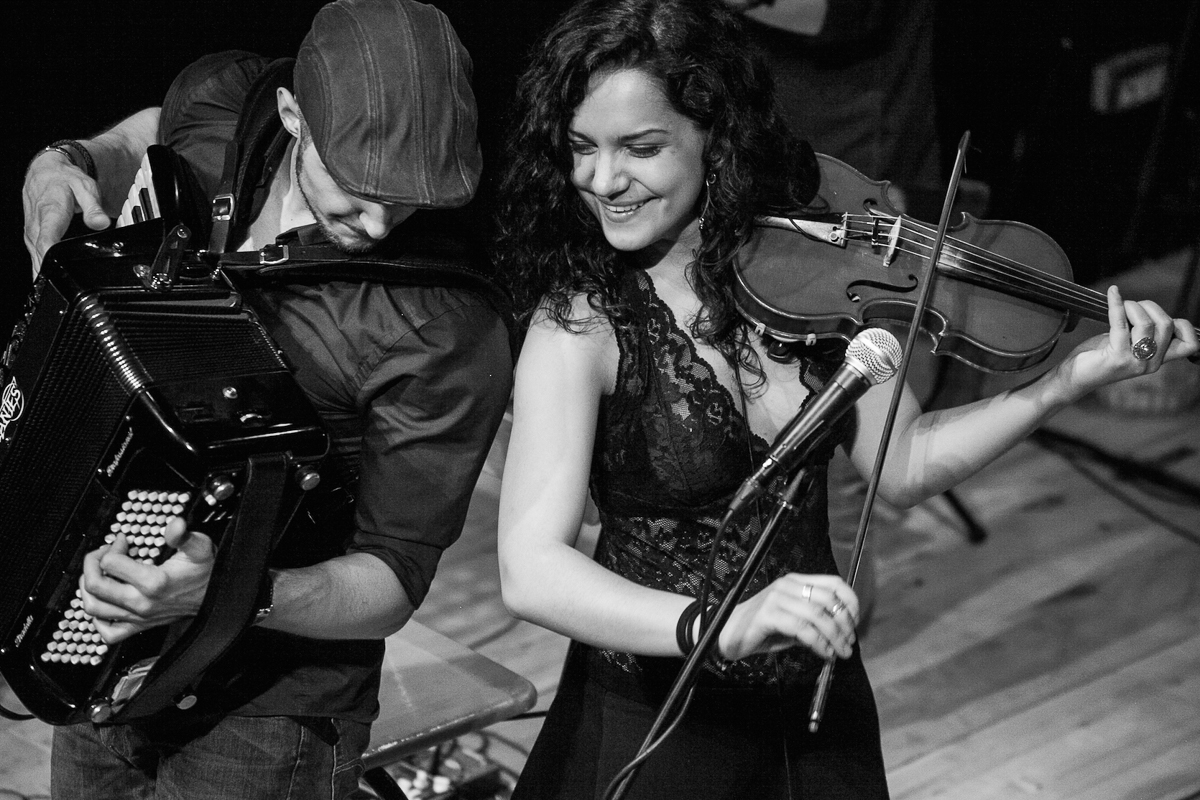 Concerto balfolk rock ALZAMANTES per le Festa di Santo Stefano all'Arci Scighera di Milano